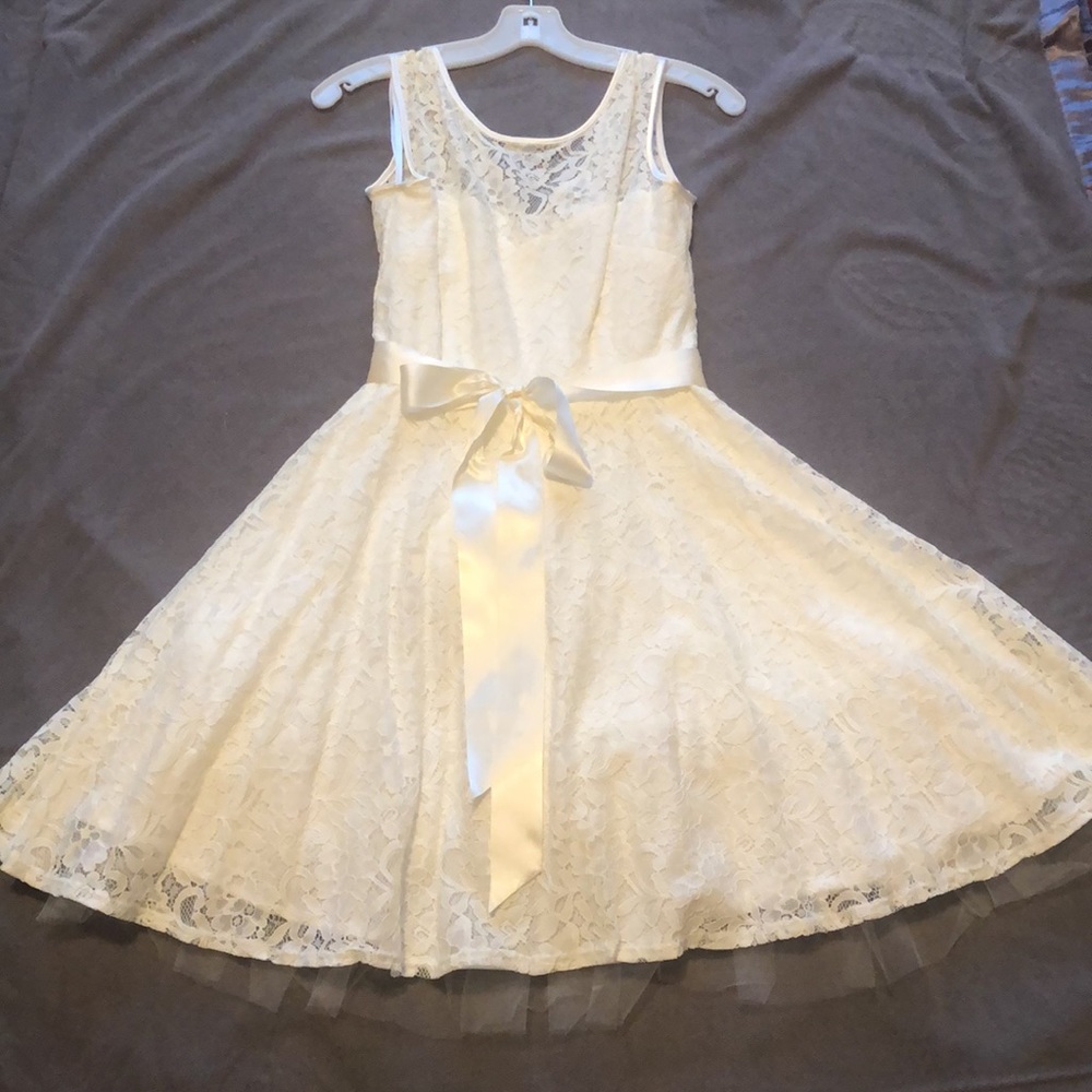 Lace A-Line dress with sash